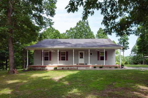 1208 Pack Rd, White Bluff, TN 37187 photo 2