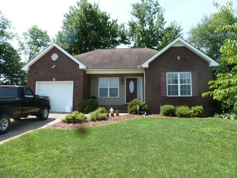 702 Arabian Ln, Springfield, TN 37172 photo 1