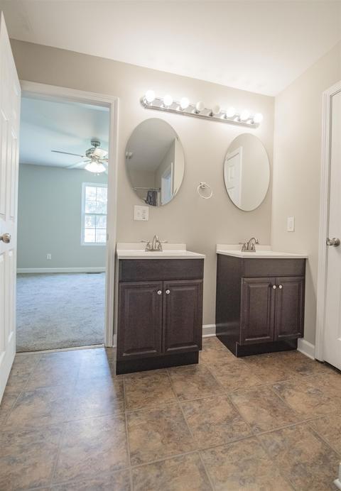 215 E Mcknight Dr, Murfreesboro, TN 37130 photo 13