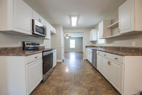 215 E Mcknight Dr, Murfreesboro, TN 37130 photo 6