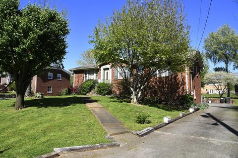 302 Weldon Dr, Hermitage, TN 37076 photo 2