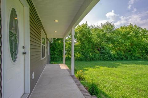 206 Cherry St, Ethridge, TN 38456 photo 4