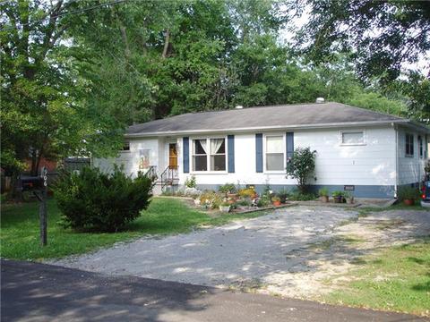 906 Harrison Ave, Murfreesboro, TN 37130 photo 1