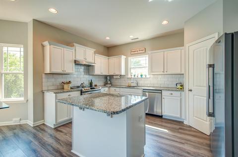 1044 Solomon Ln, Spring Hill, TN 37174 photo 8