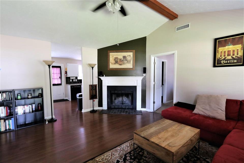  606 Kendrick Ct, La Vergne, TN 37086 photo 3