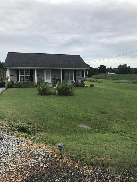 322 Spring St, Loretto, TN 38469 photo 2