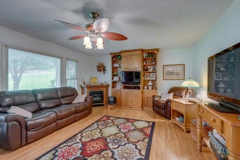 115 E Circle Dr, Burns, TN 37029 photo 3