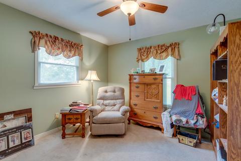 115 E Circle Dr, Burns, TN 37029 photo 11