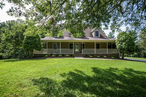 504 Lakeside Dr, Springfield, TN 37172 photo 1