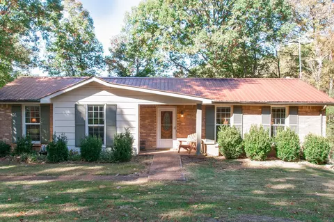 303 Jackson Rd, Dickson, TN 37055 photo 2