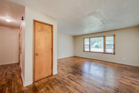 605 E State St, Murfreesboro, TN 37130 photo 3