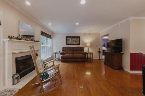 327 Brady Dr, Dickson, TN 37055 photo 7