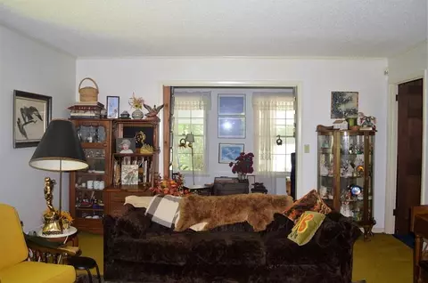 1852 Spur Rd, Decherd, TN 37324 photo 3