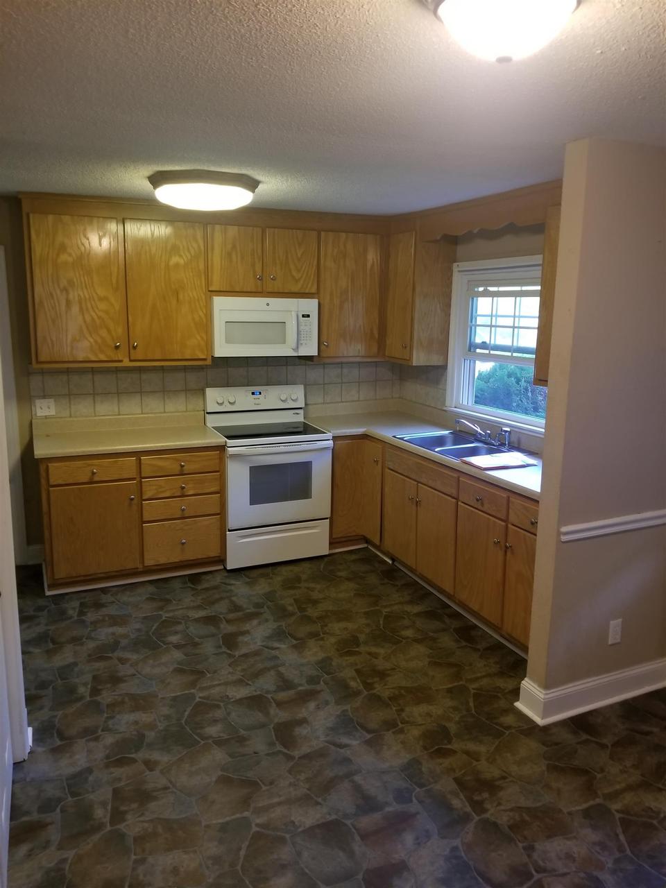  309 Broad St, Wartrace, TN 37183 photo 6