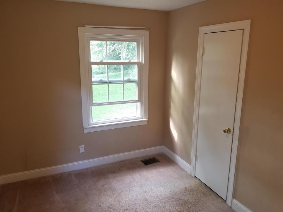  309 Broad St, Wartrace, TN 37183 photo 13