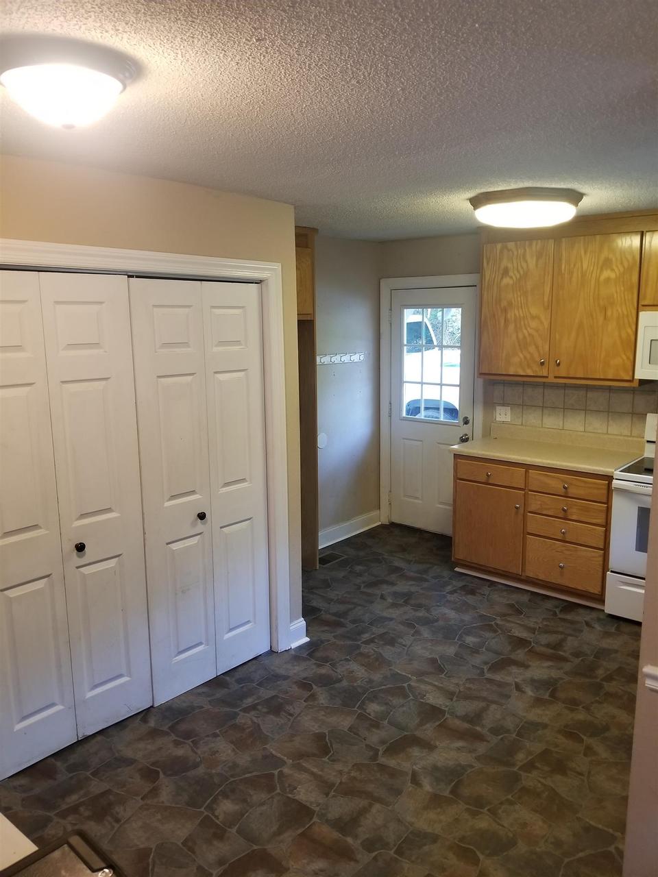  309 Broad St, Wartrace, TN 37183 photo 7
