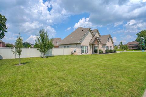 4624 Smitty Dr, Murfreesboro, TN 37128 photo 2