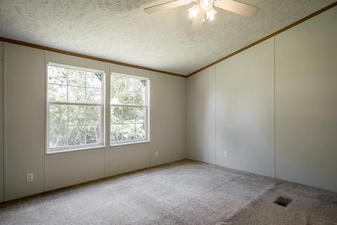 298 Derossett Loop, Sparta, TN 38583 photo 3