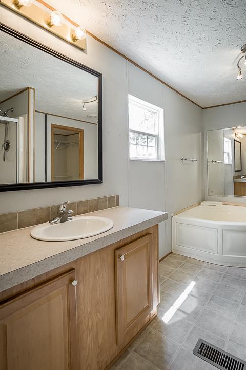 298 Derossett Loop, Sparta, TN 38583 photo 4