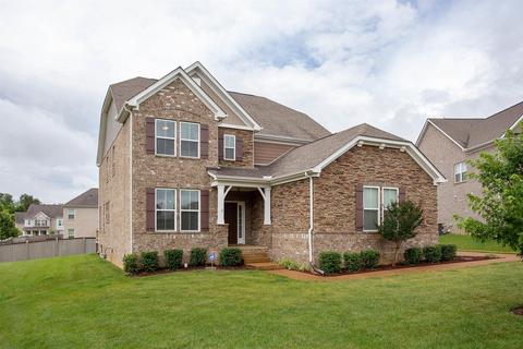2305 Dewey Dr, Spring Hill, TN 37174 photo 1