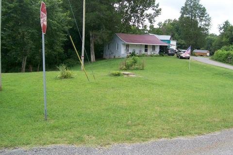 141 Bright Rd, Walling, TN 38587 photo 3