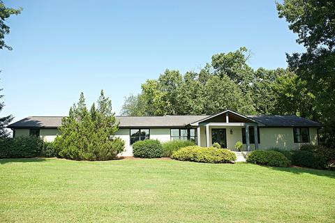 6022 Pinson Rd, Springfield, TN 37172 photo 1
