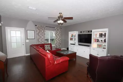 1131 Selous Dr, Murfreesboro, TN 37128 photo 8