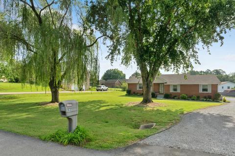101 Lee Dr, Springfield, TN 37172 photo 1