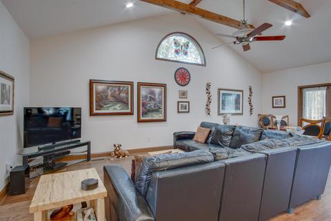 210 Barton Dr, Normandy, TN 37360 photo 7