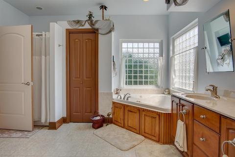 210 Barton Dr, Normandy, TN 37360 photo 23