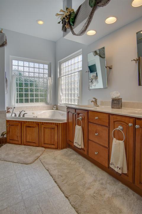210 Barton Dr, Normandy, TN 37360 photo 24