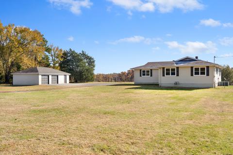 4921 Marion Rd, Cunningham, TN 37052 photo 2