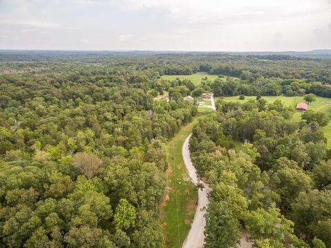 4803 Winget Ln, Spring Hill, TN 37174 photo 2