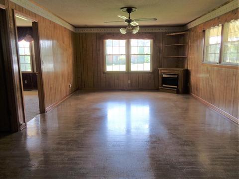 411 Eells, Loretto, TN 38469 photo 5