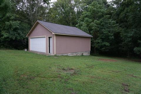 115 Nottingham Rd, Dickson, TN 37055 photo 3