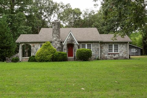 303 Circle Dr, Springfield, TN 37172 photo 1