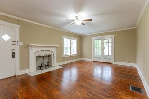 303 Circle Dr, Springfield, TN 37172 photo 4