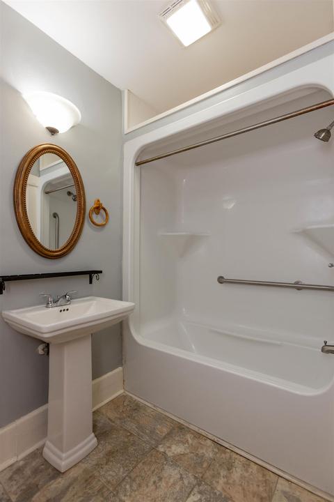 303 Circle Dr, Springfield, TN 37172 photo 11