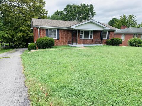207 S Sequoia Dr, Springfield, TN 37172 photo 2