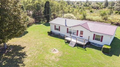 836 Wells Rd, Dickson, TN 37055 photo 2