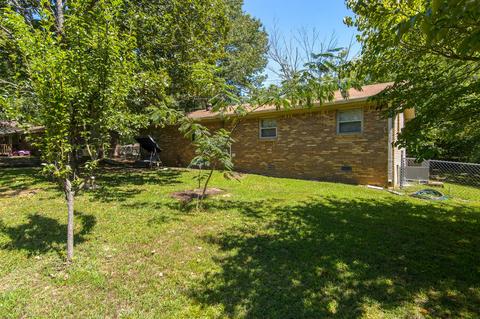 114 Maple St, Dickson, TN 37055 photo 6