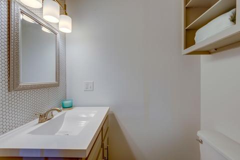 409 E Cedar St, Dickson, TN 37055 photo 11
