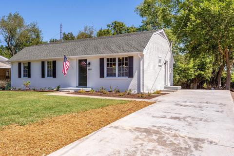 409 E Cedar St, Dickson, TN 37055 photo 4