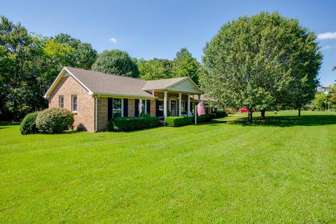 213 Sam Davis Dr, Springfield, TN 37172 photo 3