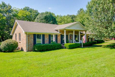 213 Sam Davis Dr, Springfield, TN 37172 photo 2