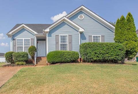 2242 Dewey Dr, Spring Hill, TN 37174 photo 1