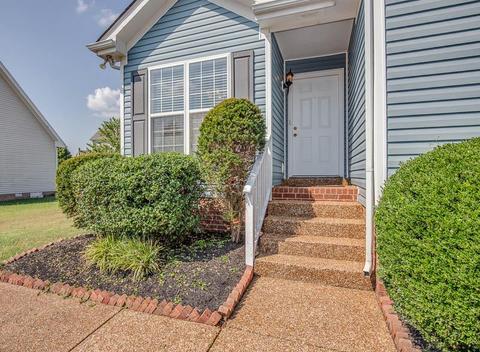 2242 Dewey Dr, Spring Hill, TN 37174 photo 2