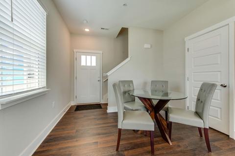 6067 Hillside Ln, Spring Hill, TN 37174 photo 4