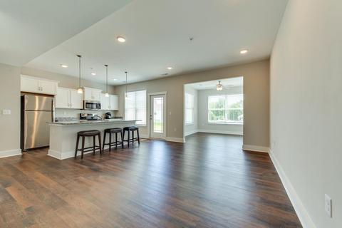 6067 Hillside Ln, Spring Hill, TN 37174 photo 3