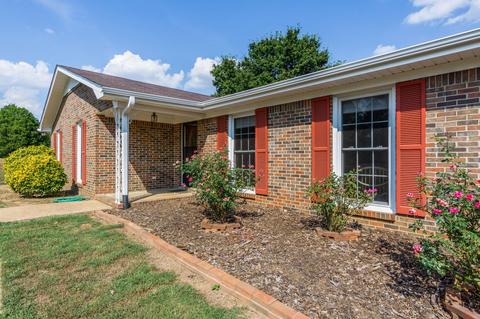 300 Circle Dr, Prospect, TN 38477 photo 2